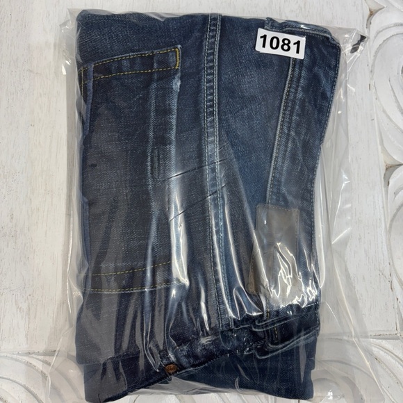 Diesel Zathan 38 x 32 Blue Jeans Lightly Distressed - Picture 9 of 9